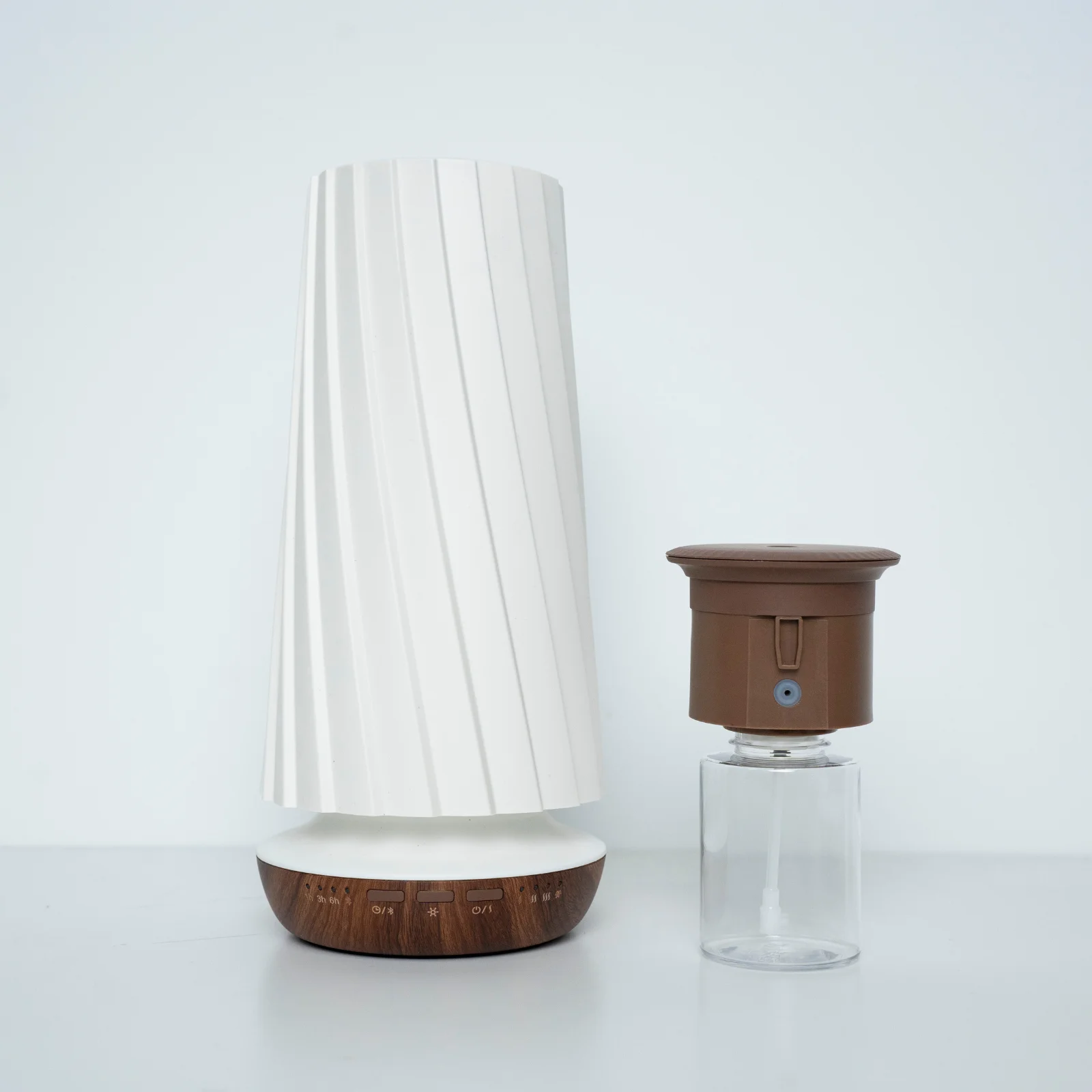 Aparat Profesional de Parfumare Ambientala 10Q Aroma Vertis Alb [4]