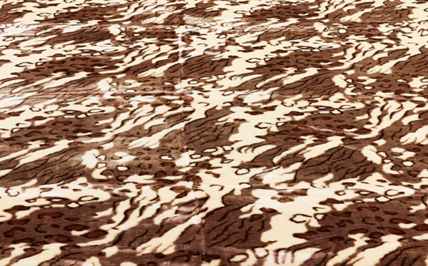 Patura pufoasa, Tigrata, 150 x 200 cm, pentru pat 1 persoana,  Good Life (PP 4) [2]