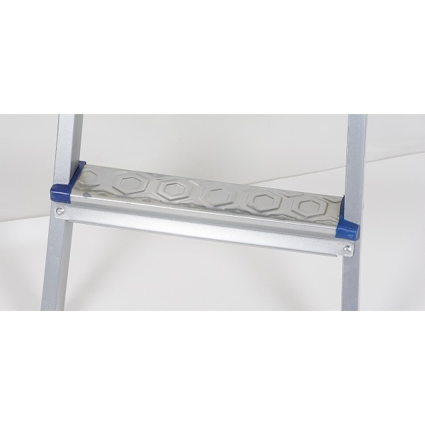 Scara Metal (E 639),patru trepte +platforma [3]