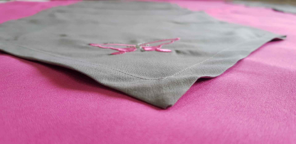 Set fata de masa 140x140 cm si 2 naproane [4]