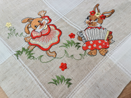 Fata de masa brodata pentru Paste (FM 304) 150x220 cm (12 persoane) [1]