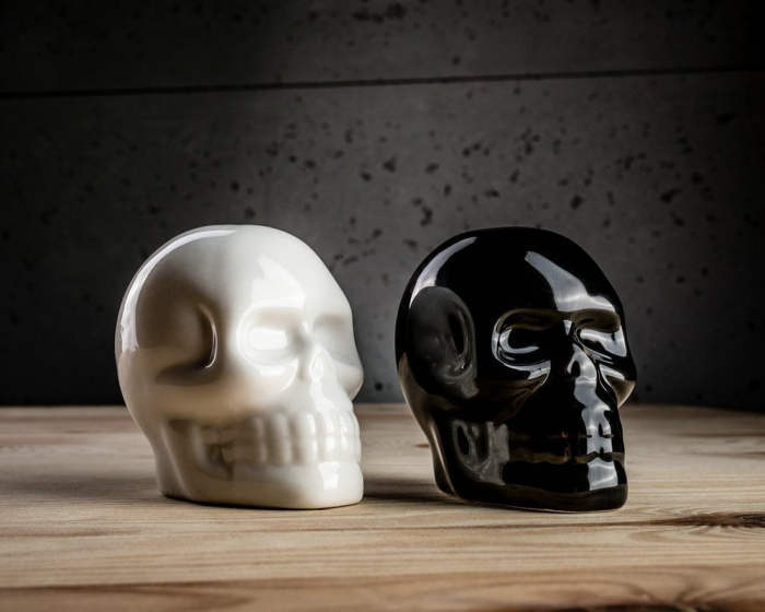 Set recipiente de sare si piper craniu