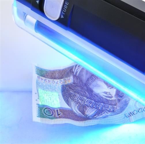 Tester bancnote cu raze uv