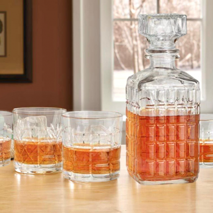 Set pentru whisky cu 4 pahare