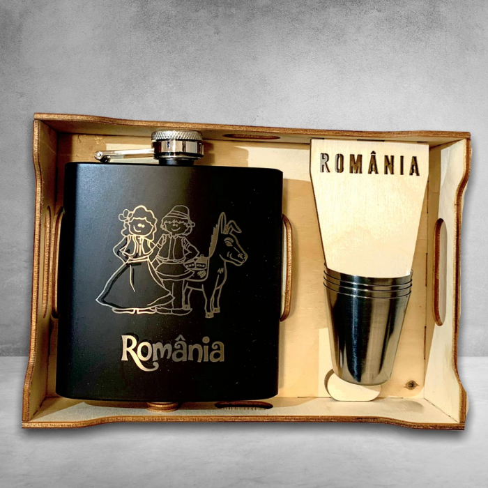 Set plosca cu 4 pahare - romania