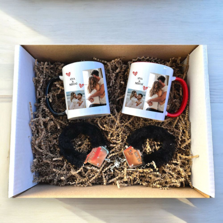 Diverse cadouri personalizate - Cadou Indragostiti personalizat - Set cani + catuse amuzante