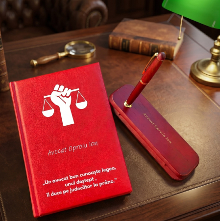 Cadouri personalizate - Cadou pentru avocat- Agenda personalizata  + Set scris