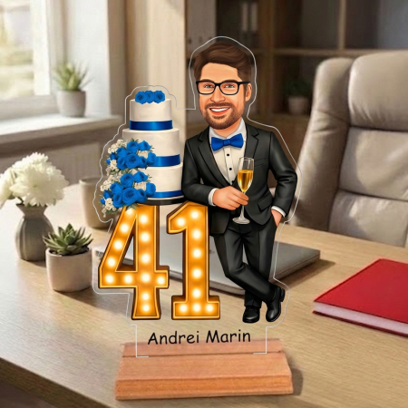 Cadouri personalizate - Caricatură Aniversare Barbat - Statuetă Personalizată tip Trofeu