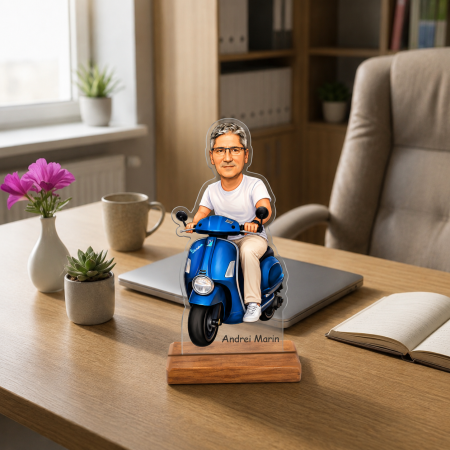 Cadouri personalizate - Caricatură Vespa - Statuetă Personalizată tip Trofeu