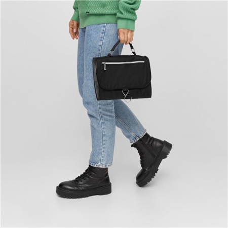 Geanta pentru cosmetice STAR neagra [1]