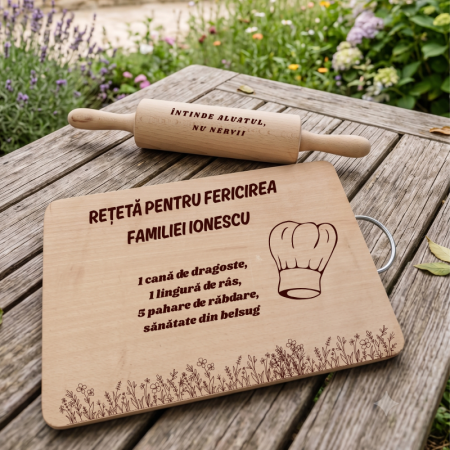 Cadouri personalizate - Set Cadou Personalizat: Tocător și Sucitor din Lemn Gravat Laser „Rețeta Fericirii”