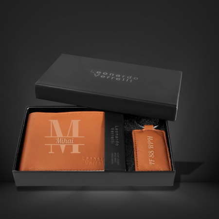 Idei cadouri barbati - Set cadou barbati personalizabil Leonardo Verrelli - portofel si breloc - Initiala