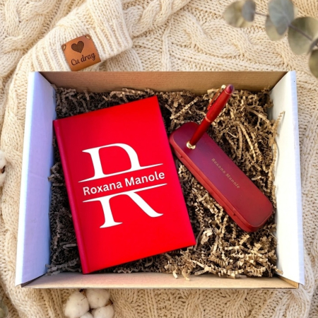 Cadouri Sfanta Maria - Set cadou personalizat- Agenda personalizata  + Set scris
