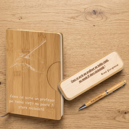 Cadouri personalizate pentru profesori - Set personalizat pentru profesor -Caiet + pix in cutie din bambus