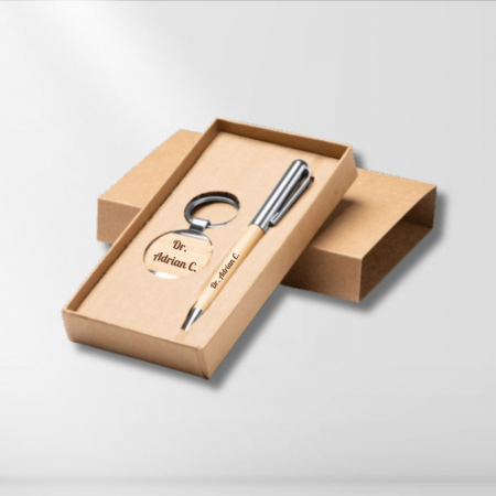 Diverse cadouri personalizate - Set pix si breloc  personalizat  Doctor