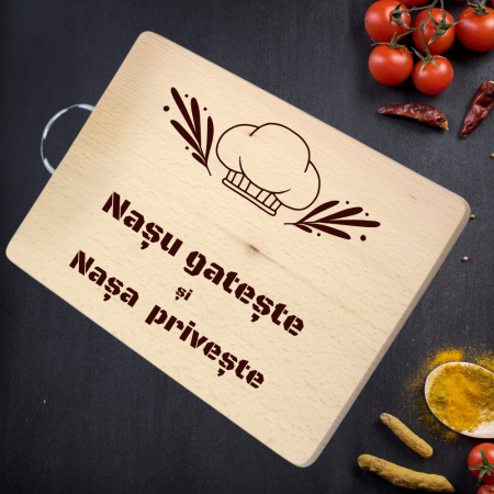 Platouri din Lemn - Tocator din lemn personalizat pentru Nasa
