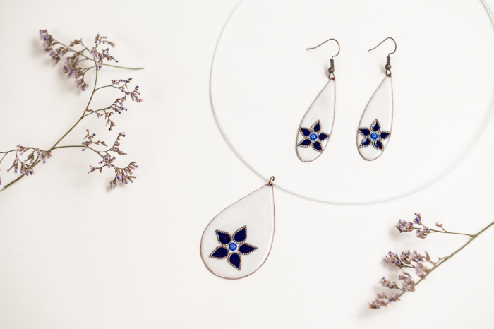 Set bijuterii artizanale email alb-albastru floral [1]