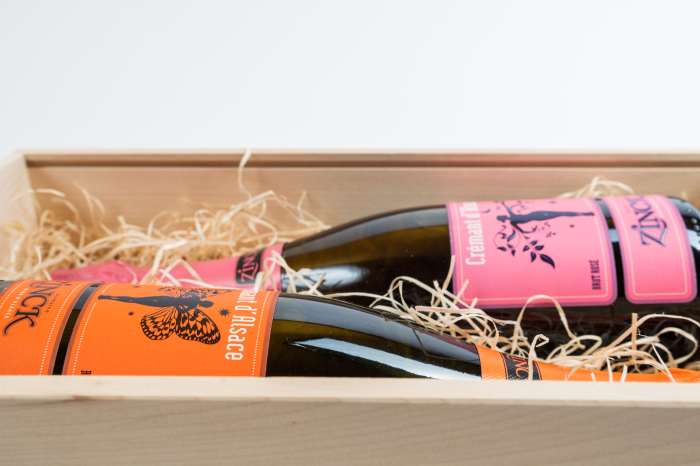 Pachet vin cadou: 2 sticle cremant: Cremant d'Alsace 750 ml  + Cremant d'Alsace rose 750 ml  + cutie lemn | Promoție vinuri cadou [10]