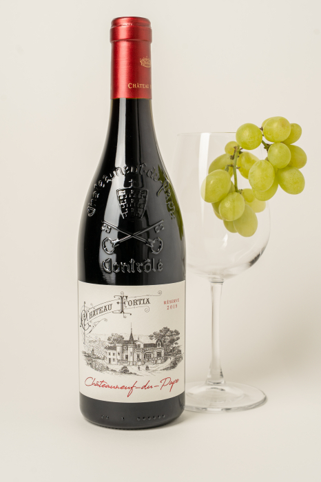 Vin rosu sec Franta, a Châteauneuf-du-Pape rouge 2019 Réserve, Chateau Fortia [2]