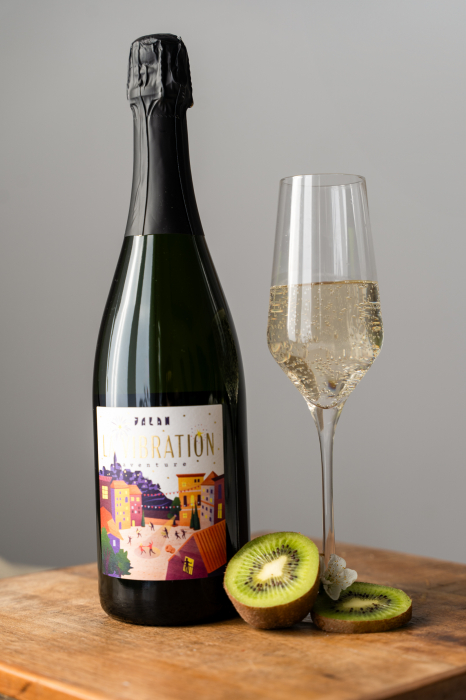 Vin spumant sec, Franta Cremant du Rhone, La Vibration No.1- Blanc Brut, Jalan Wines [2]