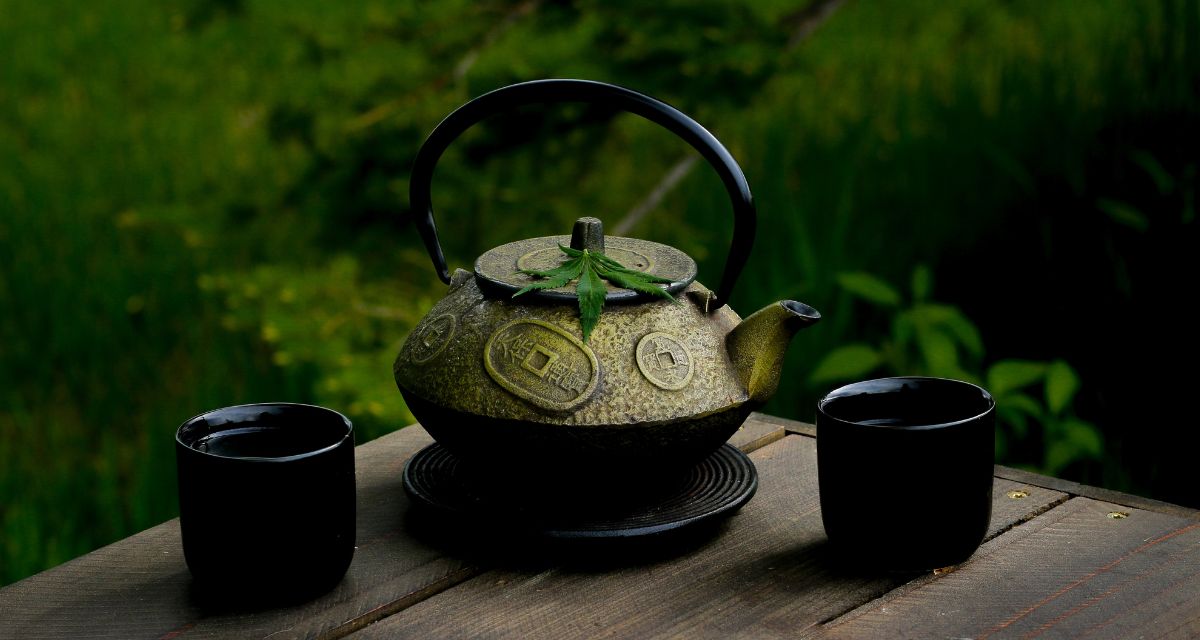 Ceai verde sau ceai negru: care este mai sanatos si cum alegi varianta potrivita pentru tine