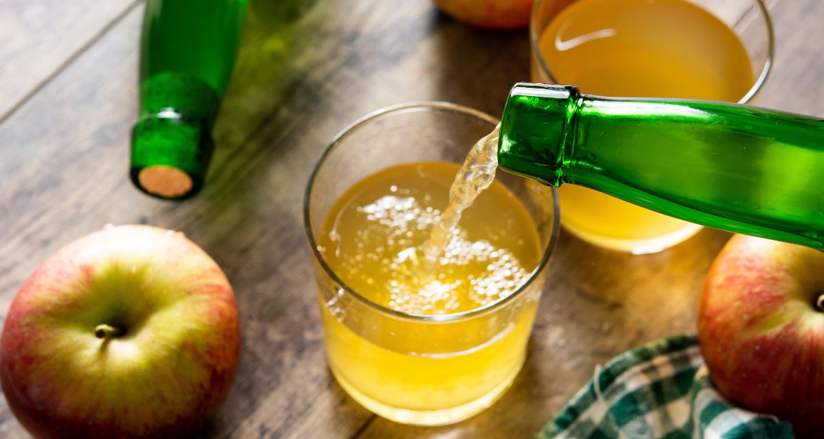 Ce este cidrul si cum se produce: bautura naturala din mere care castiga tot mai multa popularitate