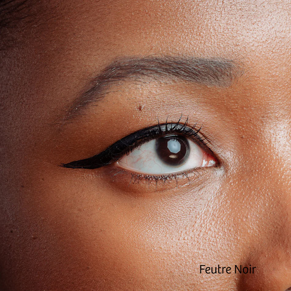 Eyeliner BIO Negru de inalta precizie, varf de pasla, cu aloe vera si extract magnolie Charlotte Bio [2]