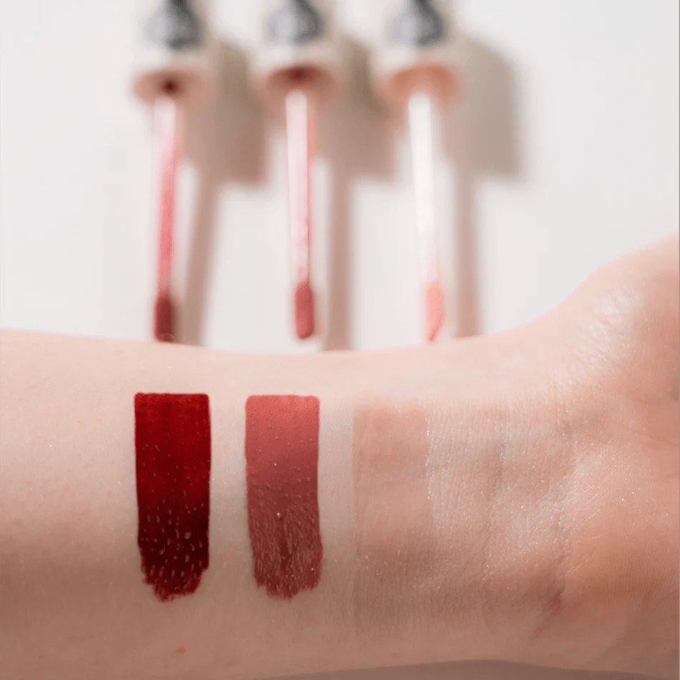 Luciu BIO buze Rouge Grenat, cu ulei ricin, ceara candelilla si extract magnolie Charlotte Bio [3]