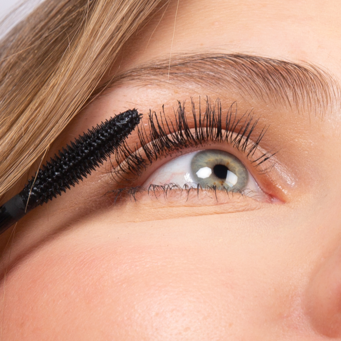 Mascara BIO Negru volum si alungire, cu apa trandafir, ulei ricin si ceara vegetala Charlotte Bio [3]