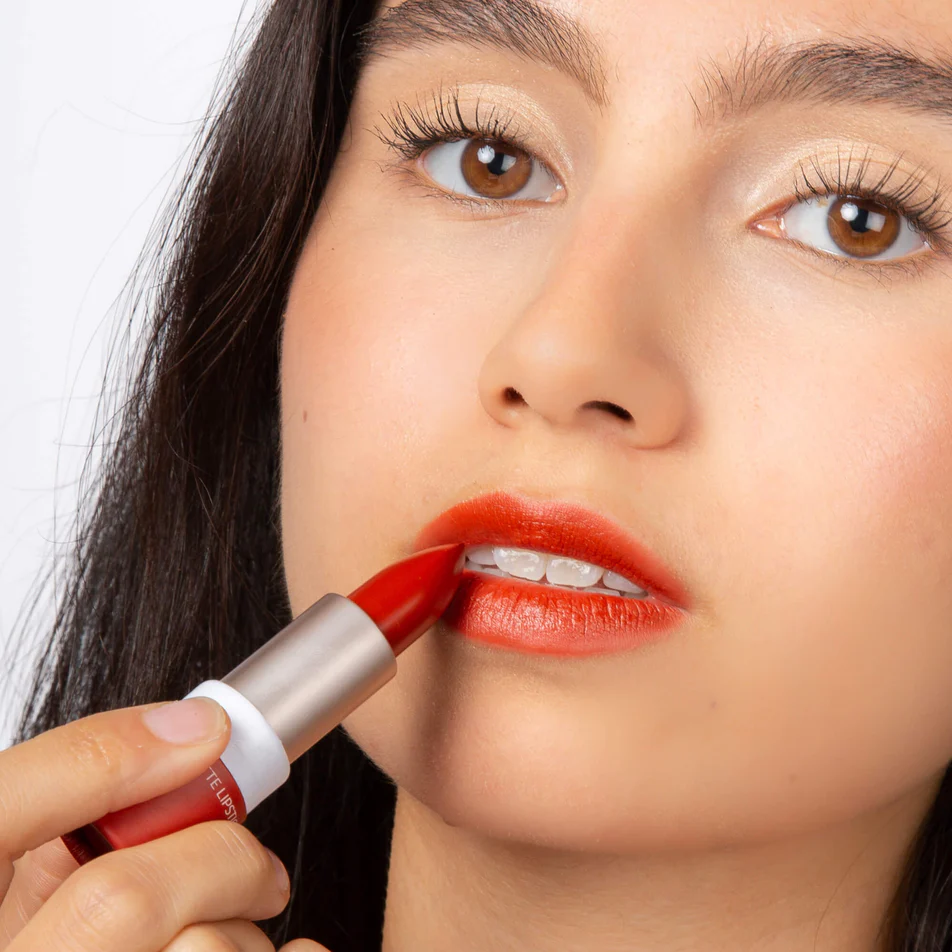 Ruj BIO mat Coquelicot, cu unt shea, ulei ricin si unt jojoba Charlotte Bio [2]