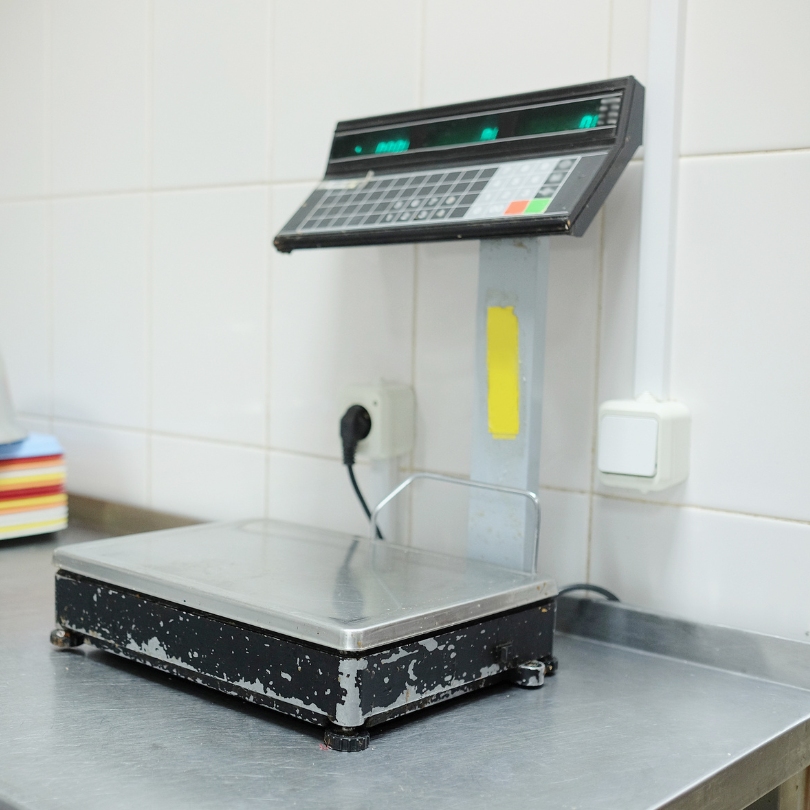 Ghidul Complet al Cântarelor Electronice – Cum Să Alegi Cântarul Potrivit pentru Nevoile Tale