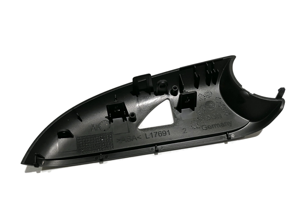 CARCASA INFERIOARA OGLINDA STANGA OE VW 3T0857603A [2]
