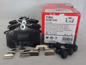 Piese auto aftermarket - SET PLACUTE FRANA SPATE TRW GDB1330