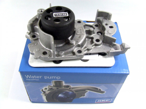 Piese auto aftermarket - POMPA APA SKF VKPC86810
