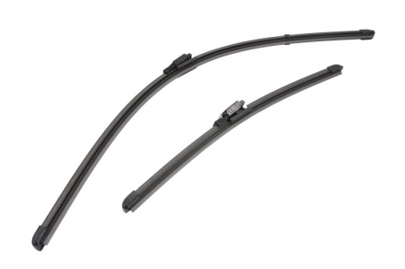 Piese auto aftermarket - SET STERGATOARE PARBRIZ VALEO VAL577942