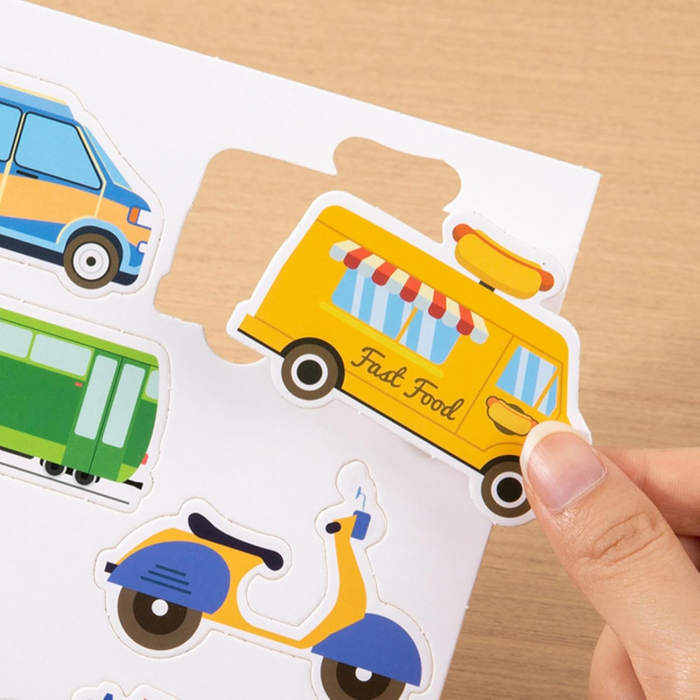 Carte de activitati cu stickere reutilizabile si colorat cu apa VEHICULE [7]