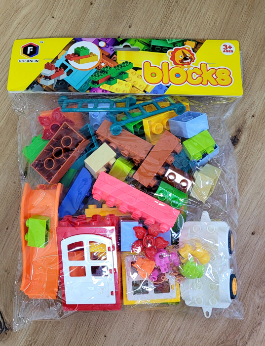 Joc de construit 48 de piese din plastic Locul de Joaca Mobil [3]