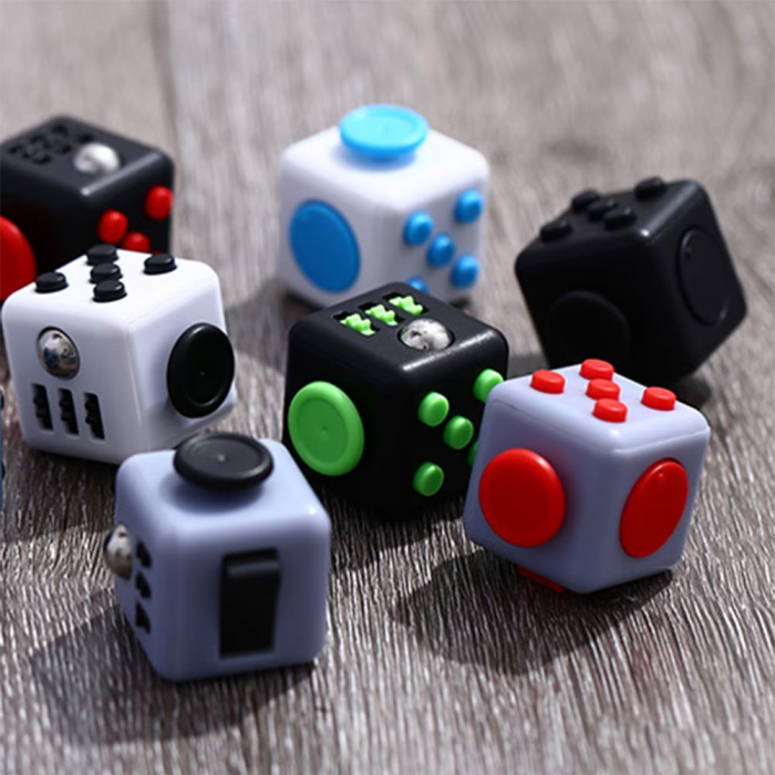 Jucarie antistres cub cu 6 activitati Fidget cube [5]