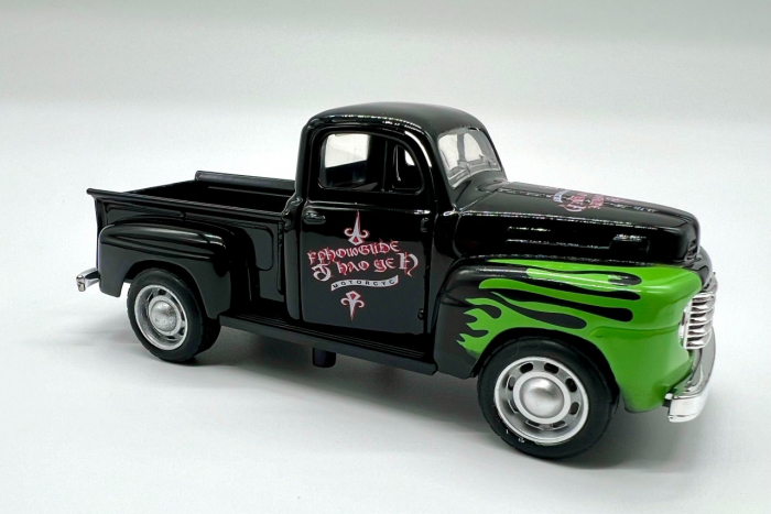 Macheta  metalica masinuta tip camioneta 13 cm 1:32 scale [1]