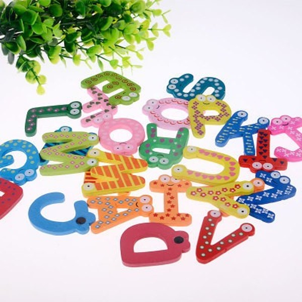 Set 26 magneti de frigider litere mari de tipar alfabet figurine amuzante din lemn [8]