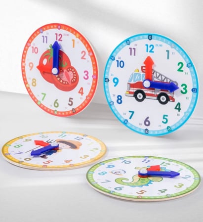 Ceas din lemn de tip puzzle cu butoni diverse modele [2]