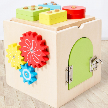 Cub de activitati 9 in 1 din lemn Nine in one busy box [1]