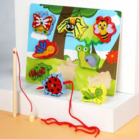 Jucării din lemn - Joc 3 in 1 puzzle, pescuit magnetic si joc de insiruit INSECTE