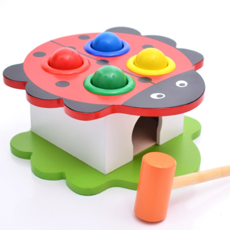 Joc din lemn Montessori cu bile si ciocan cutia permanentei Casuta buburuzei [2]