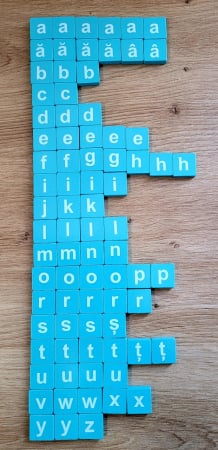 Joc educativ din lemn Ajutor de invatat alfanumeric [3]