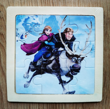 Jocuri Educative - Puzzle mic din lemn cu 9 piese Frozen