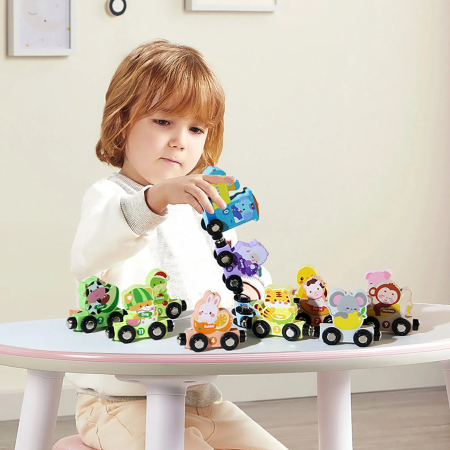 Trenulet din lemn cu prinderi magnetice 13 piese animale si fructe [6]