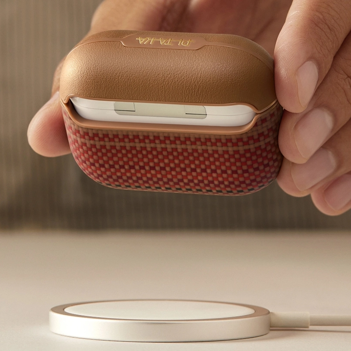 Aramid Fiber Case for AirPods Pro 2/AirPods Pro/AirPods 4