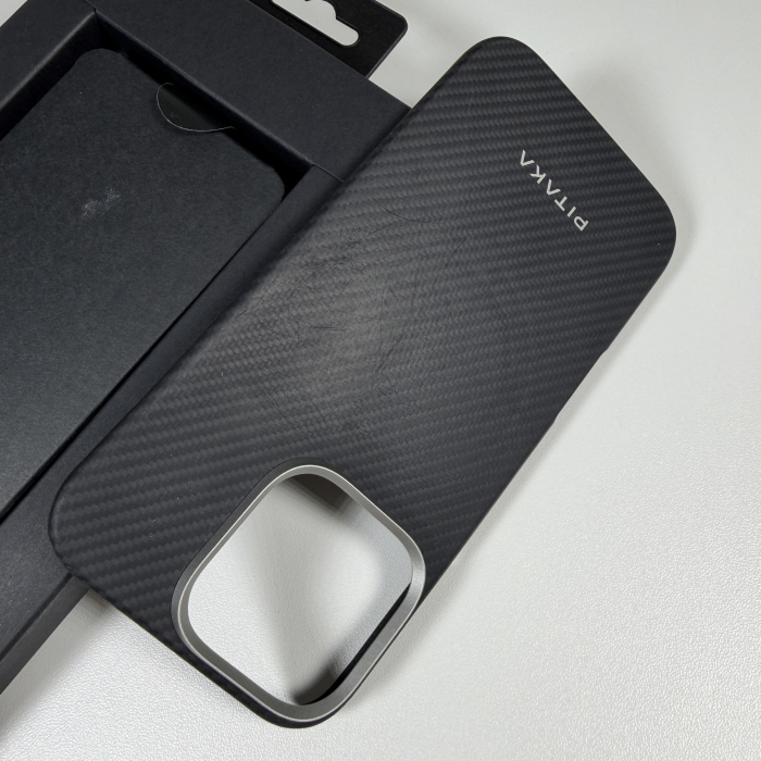 [Outlet] Husa MagEZ 5 Pitaka, Aramida 600D iPhone 16 Pro, Negru/Gri, MagSafe, Ultra Slim [4]