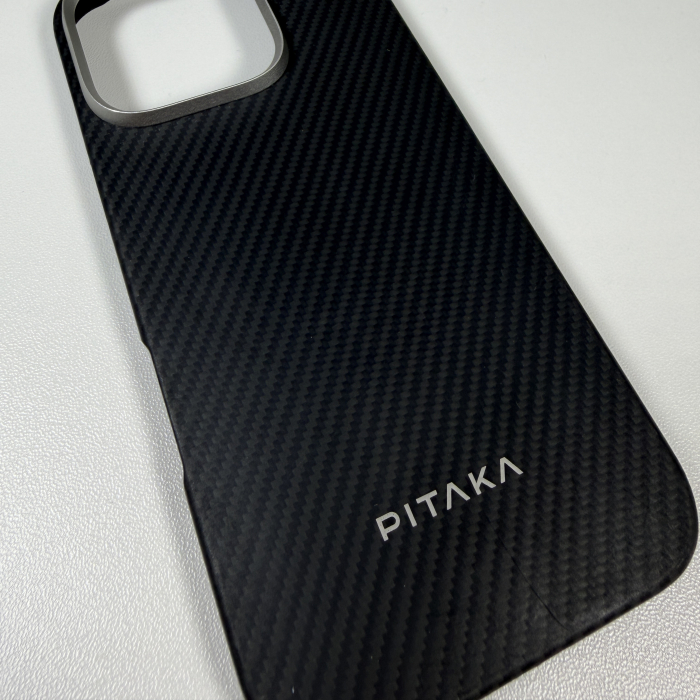 [Outlet] Husa MagEZ 5 Pitaka, Aramida 600D iPhone 16 Pro, Negru/Gri, MagSafe, Ultra Slim [5]